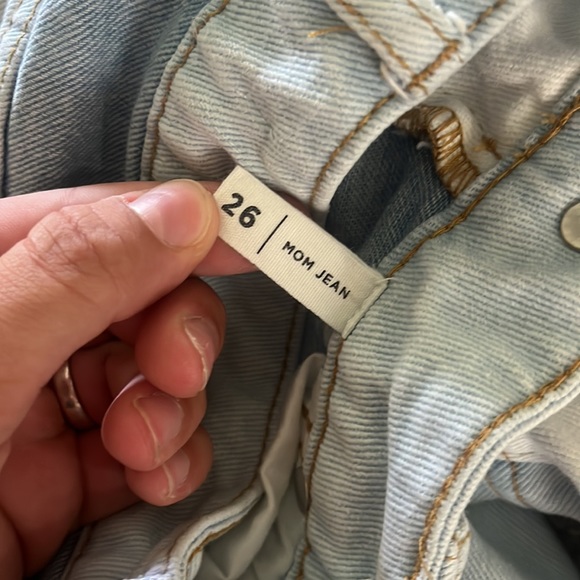 Size 26 Pacsun mom jean - Picture 3 of 4